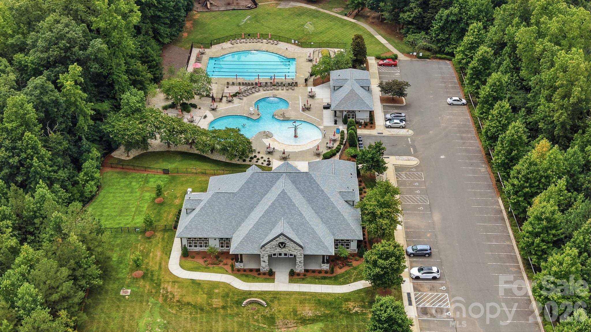 6220 Barcelona Way — Charlotte