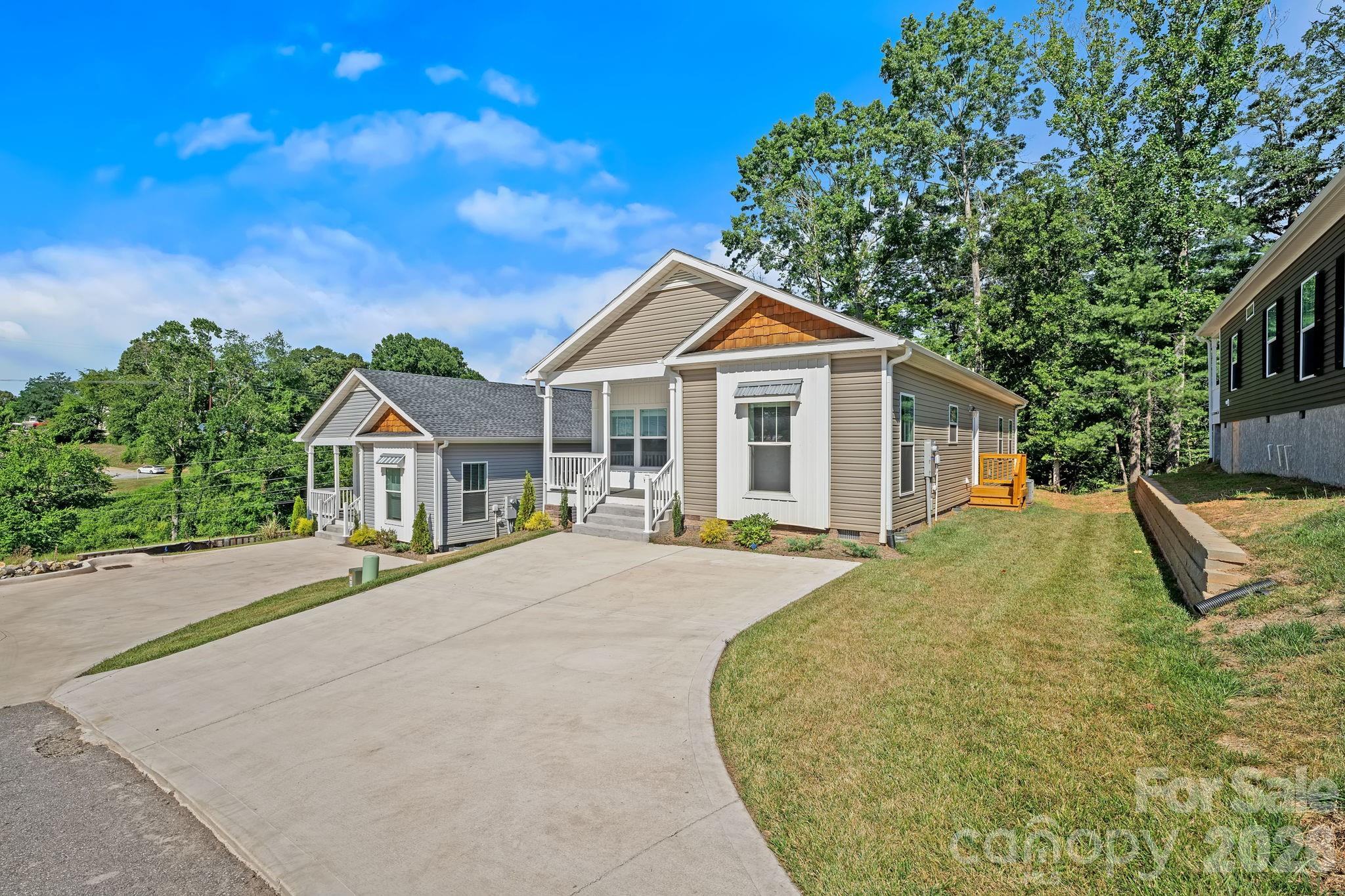 135 Bellamy Road — Asheville