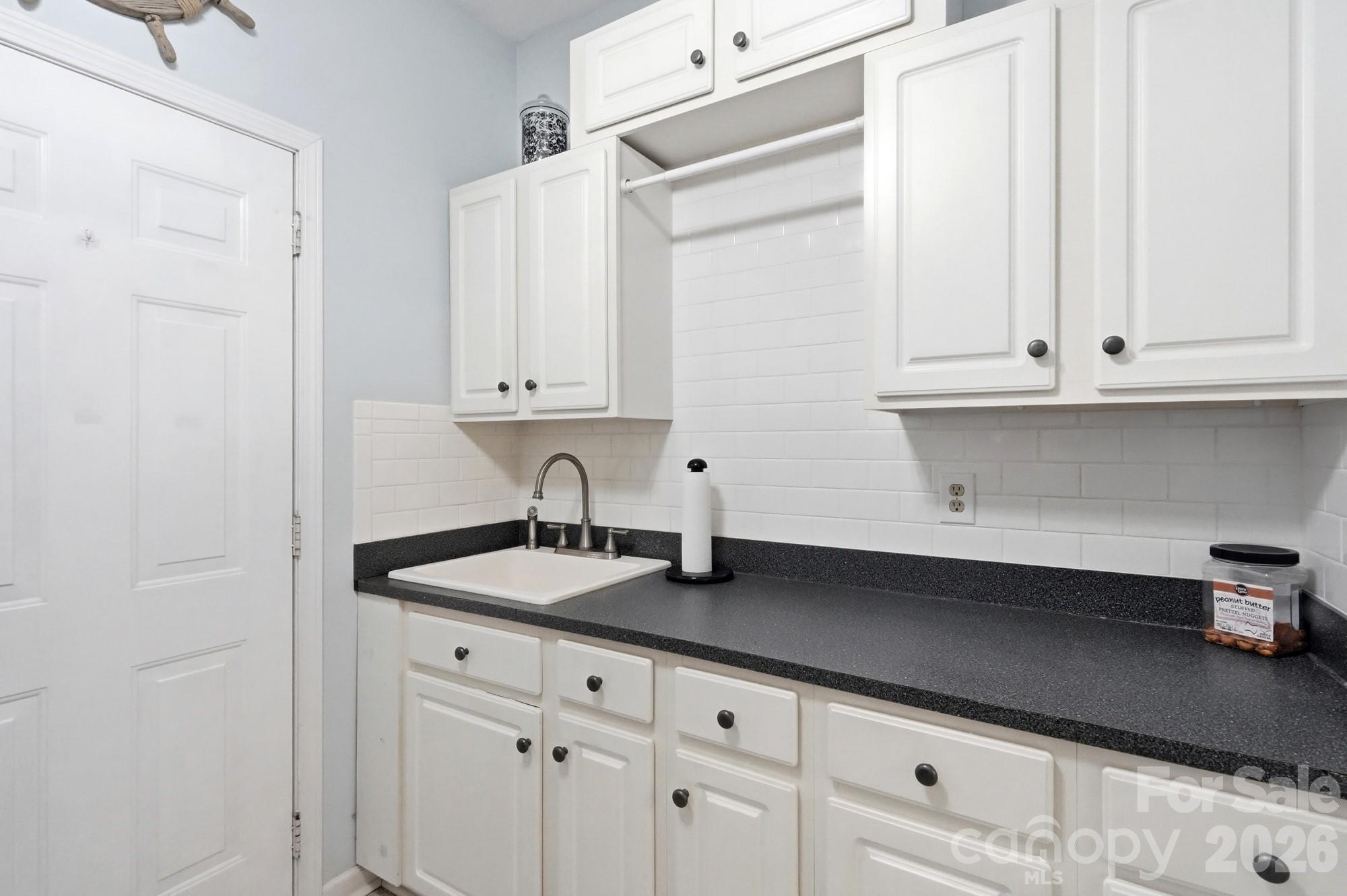 7254 Pine Ridge Drive — Denver