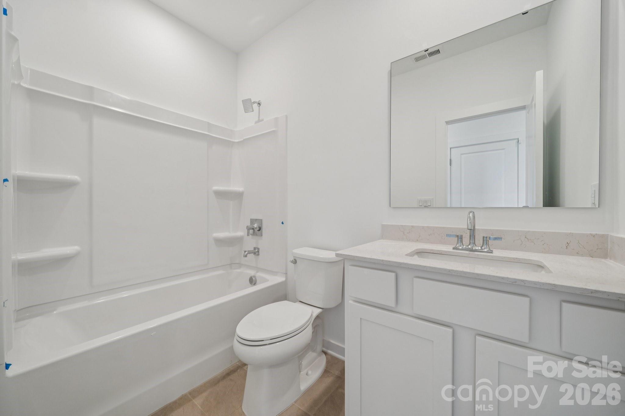 8051 Midas Lane — Locust