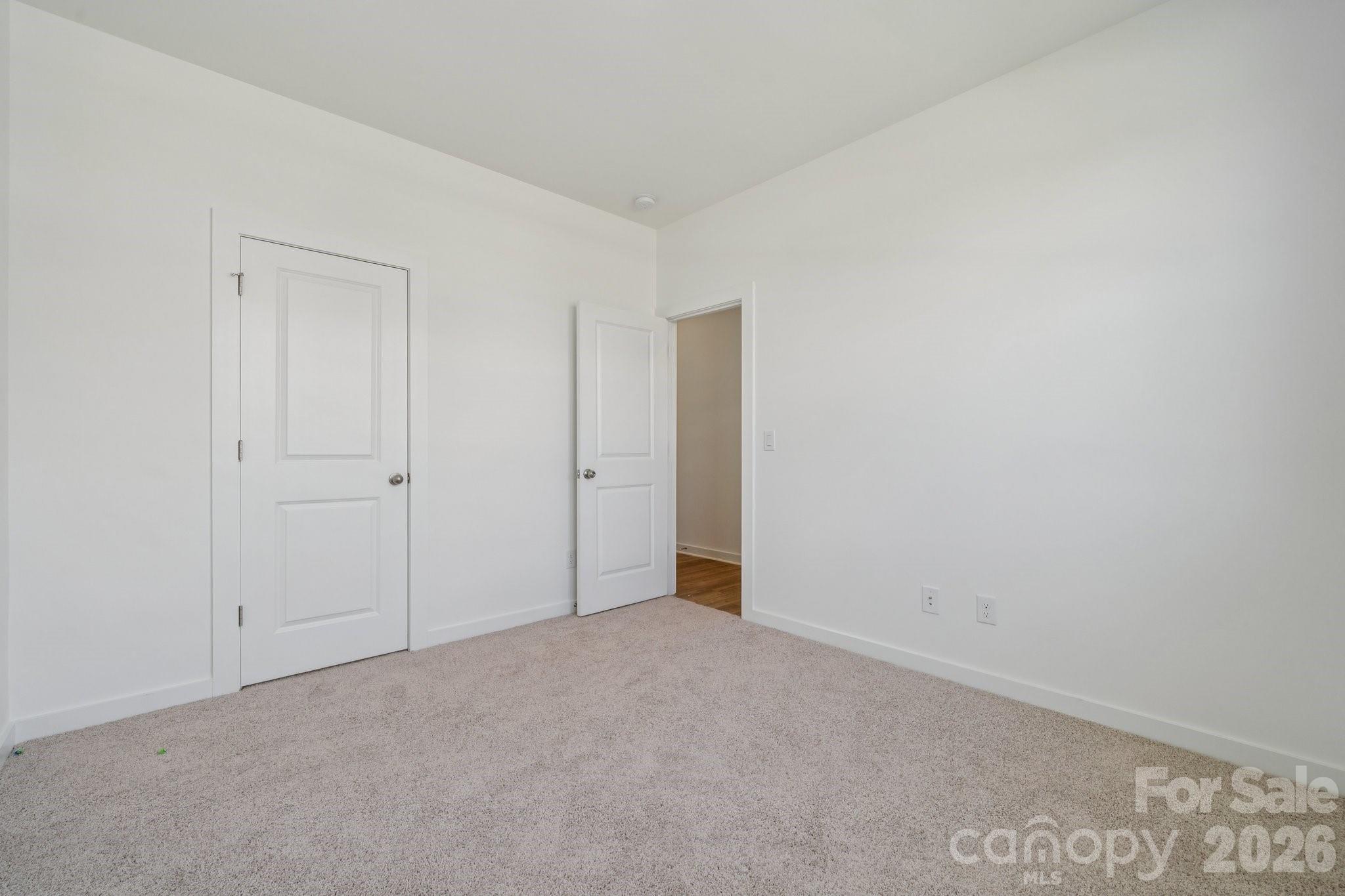 8051 Midas Lane — Locust