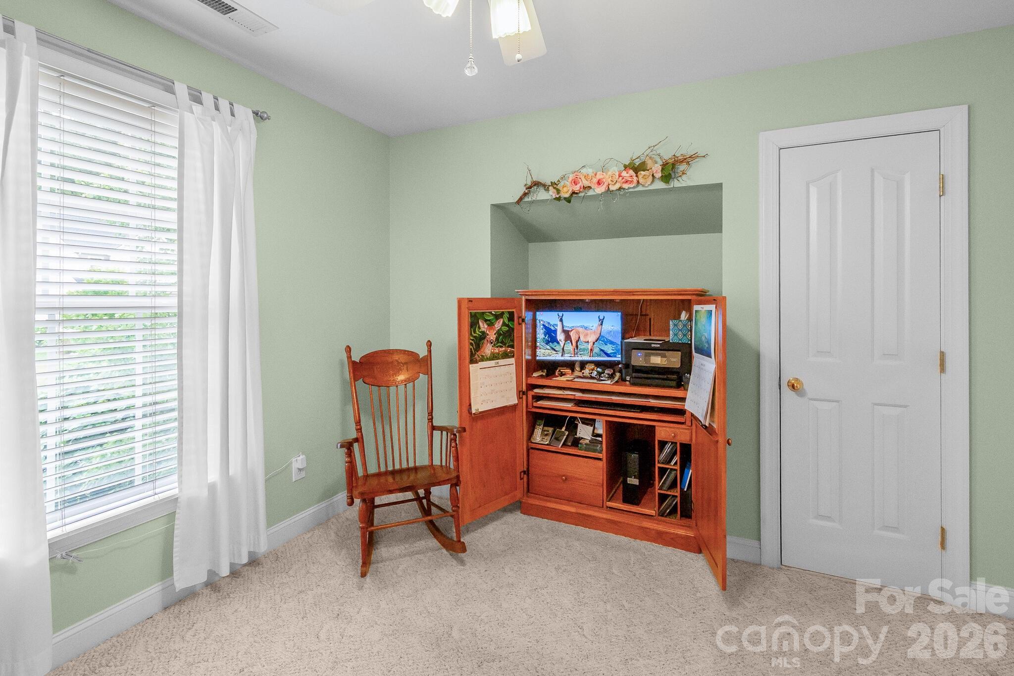 209 SouthFork Lane — Belmont