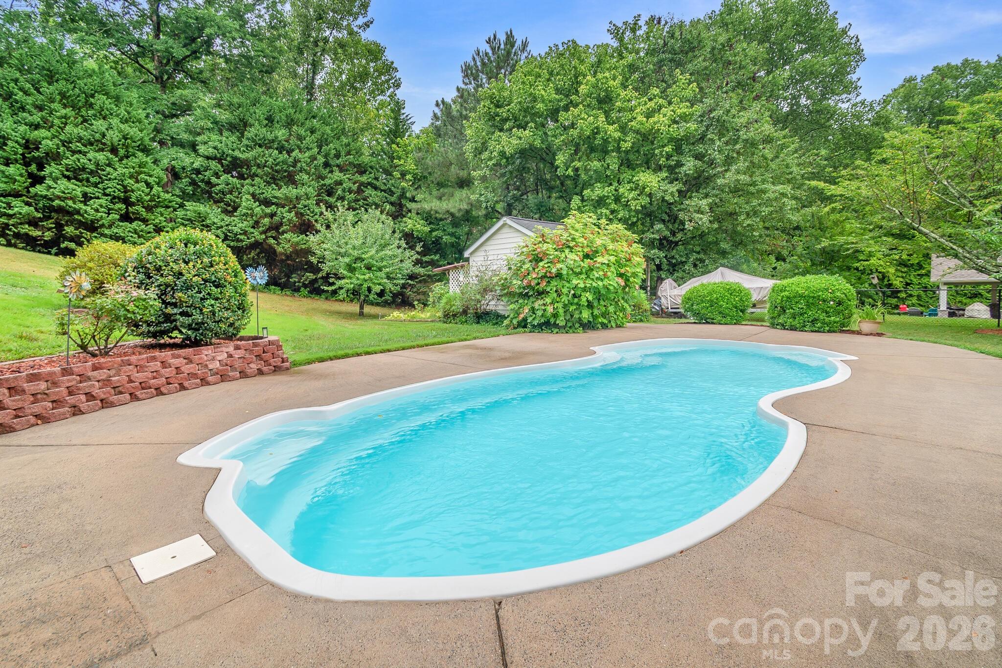 209 SouthFork Lane — Belmont