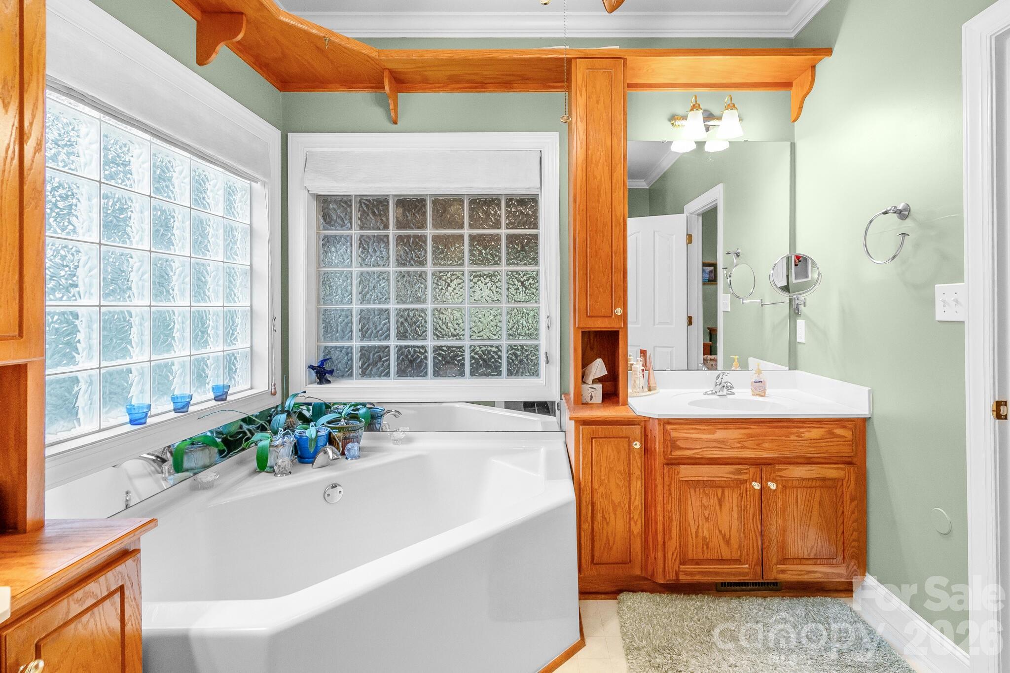 209 SouthFork Lane — Belmont
