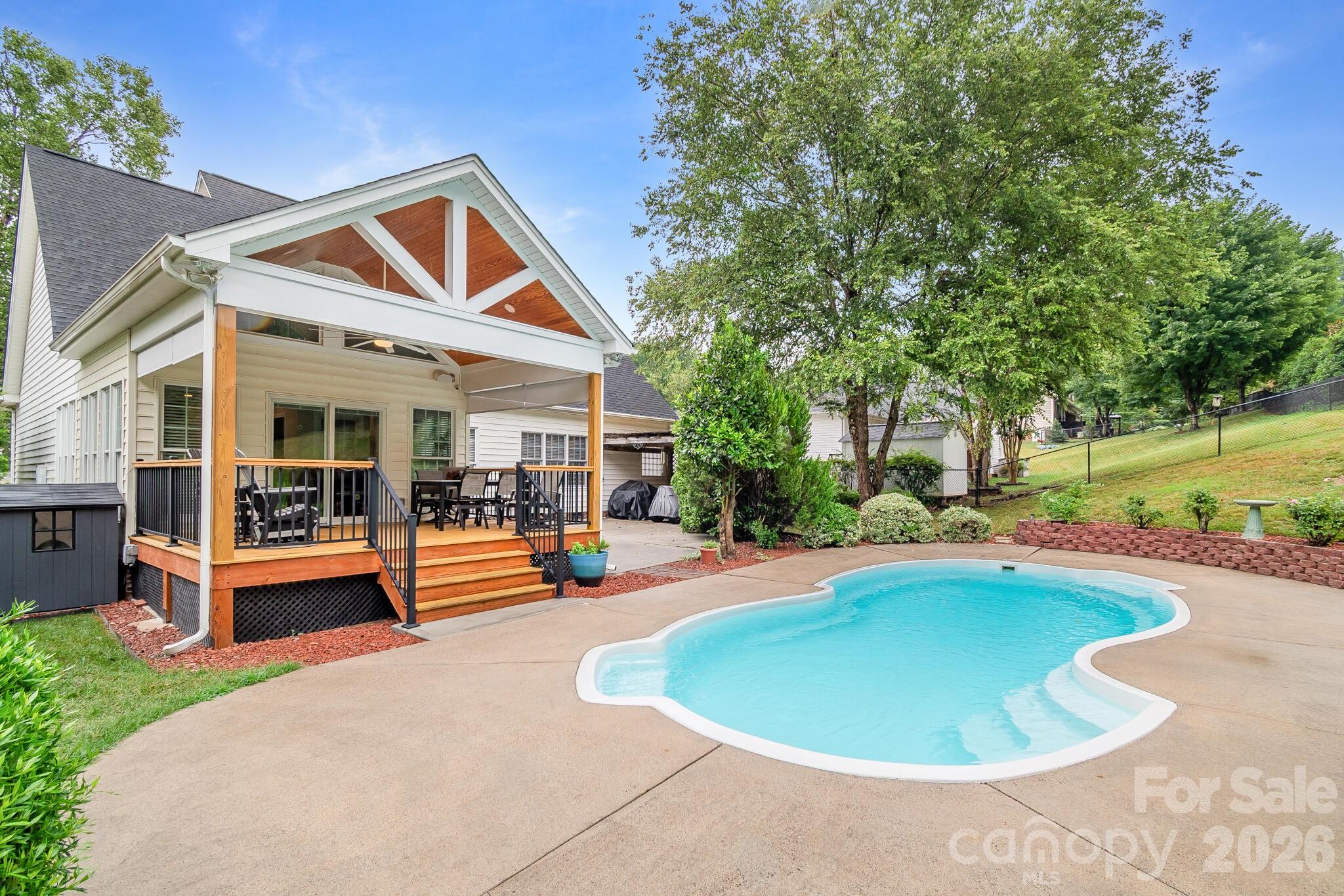 209 SouthFork Lane — Belmont