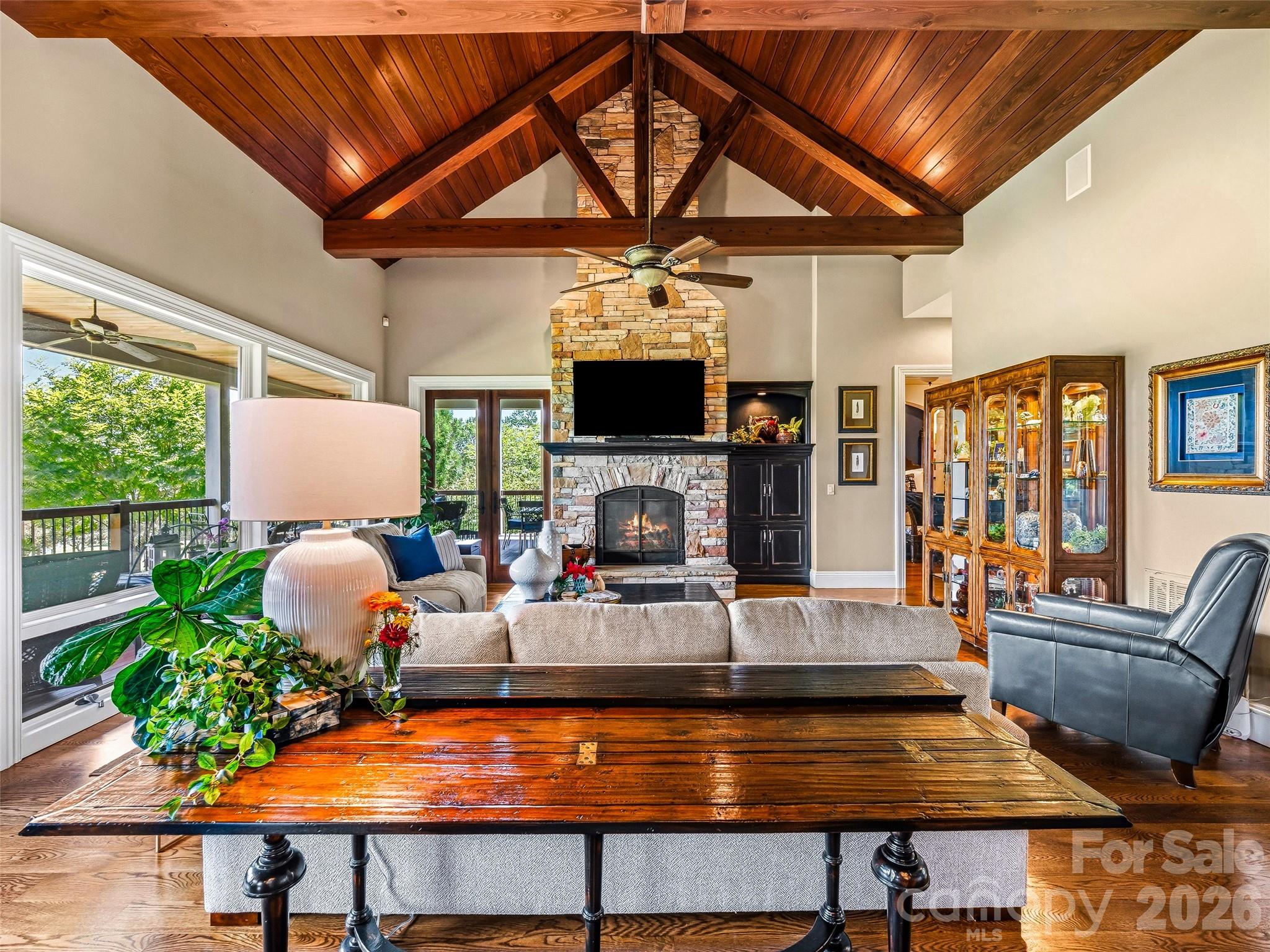 280 Walnut Hollow Road — Brevard