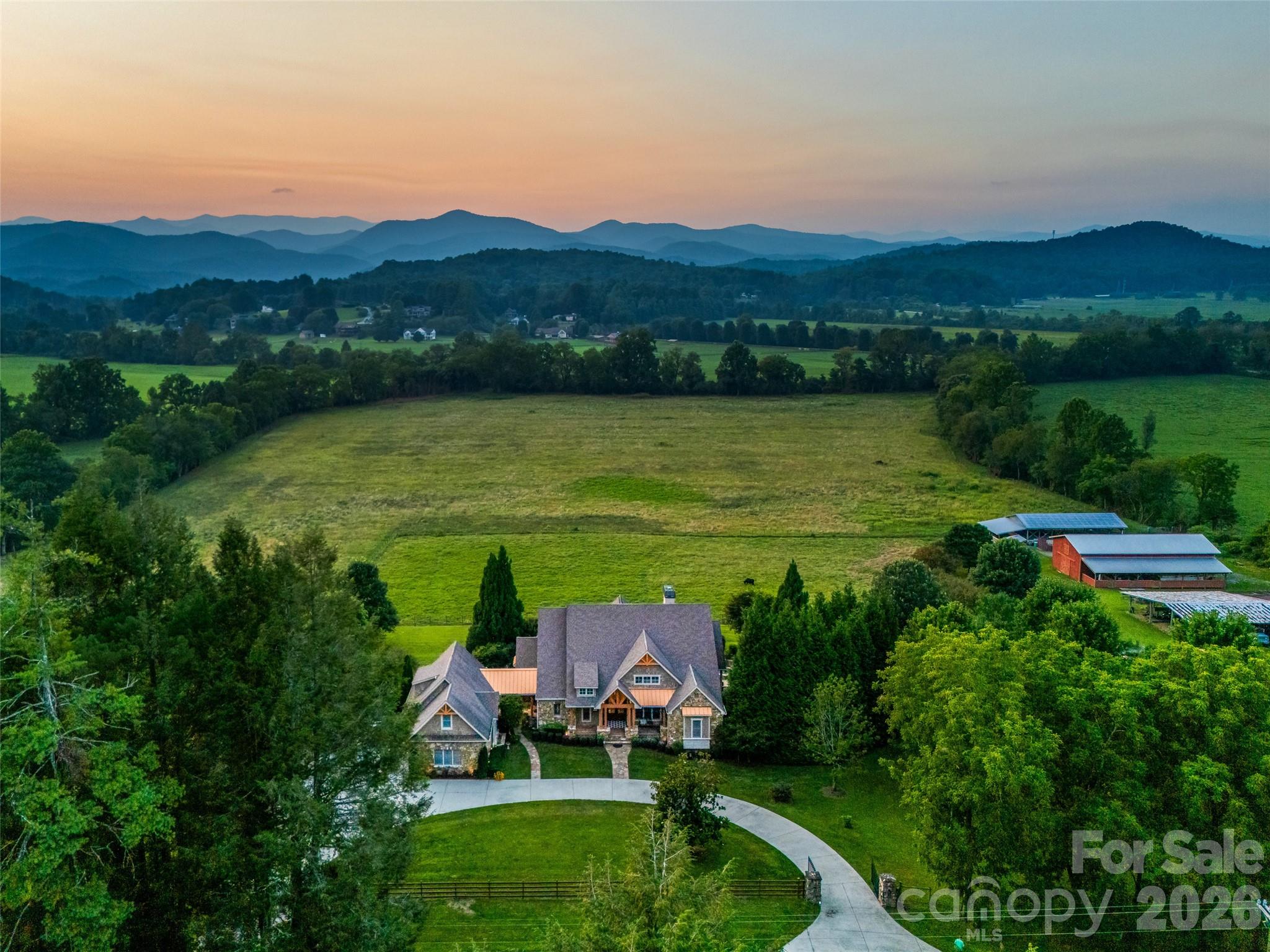 280 Walnut Hollow Road — Brevard