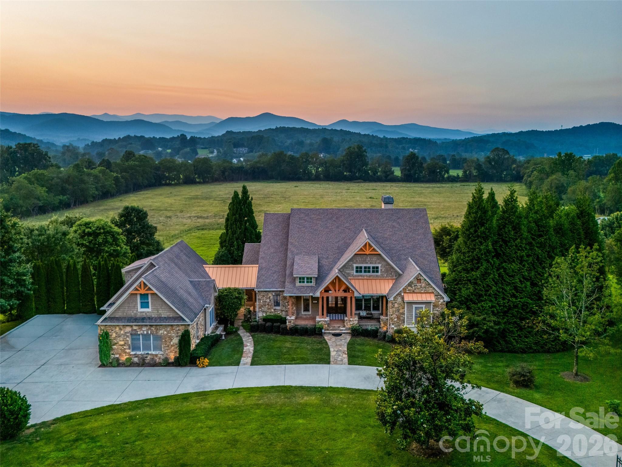 280 Walnut Hollow Road — Brevard