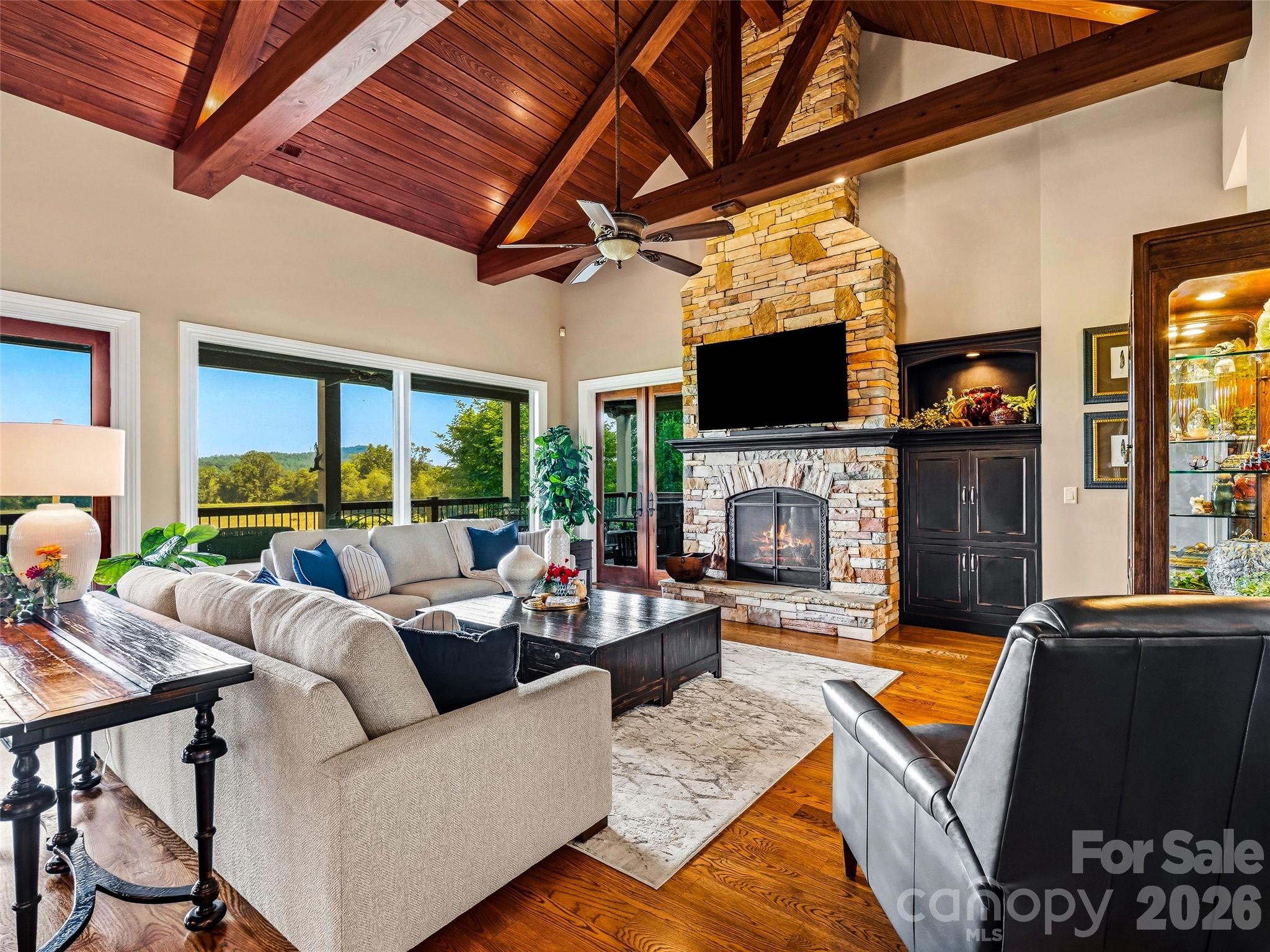 280 Walnut Hollow Road — Brevard