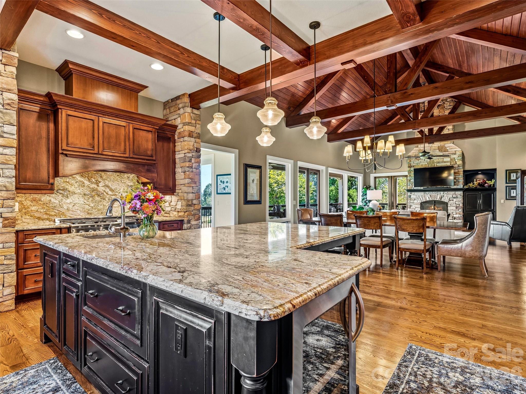 280 Walnut Hollow Road — Brevard