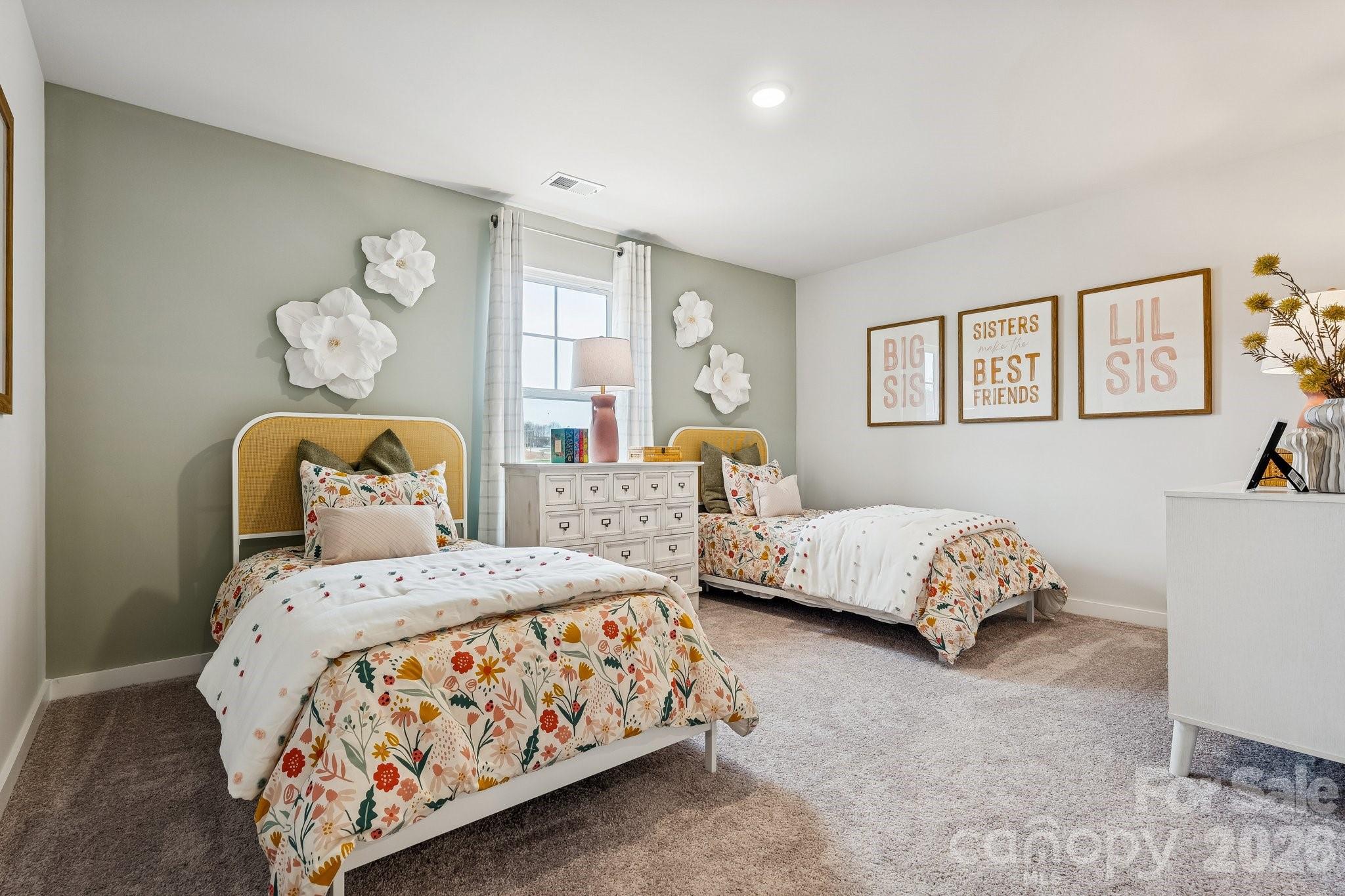 8055 Midas Lane — Locust