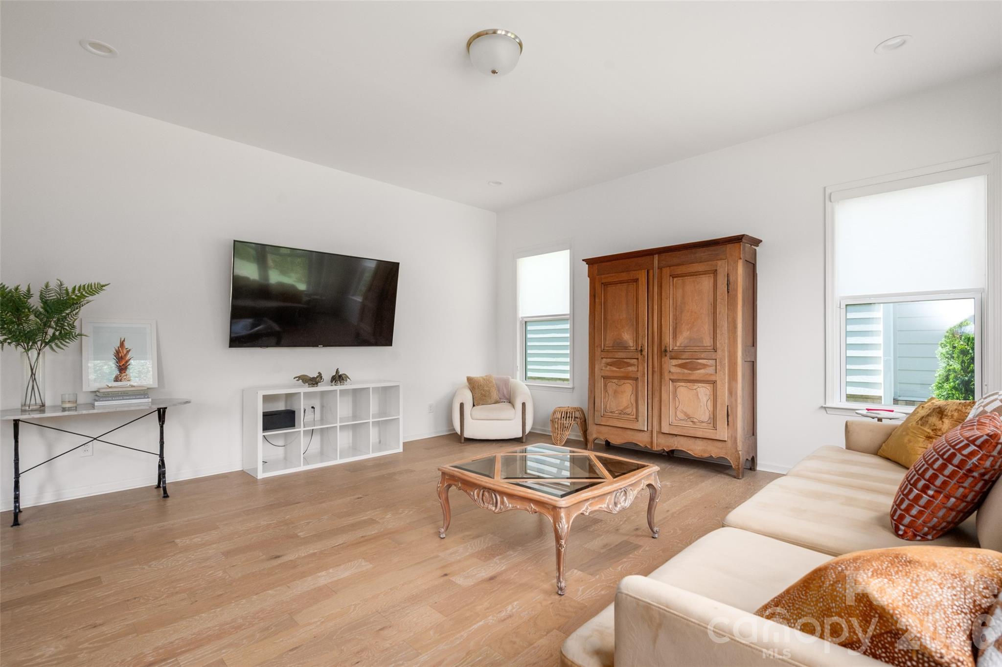 1042 Scotch Meadows Loop — Monroe