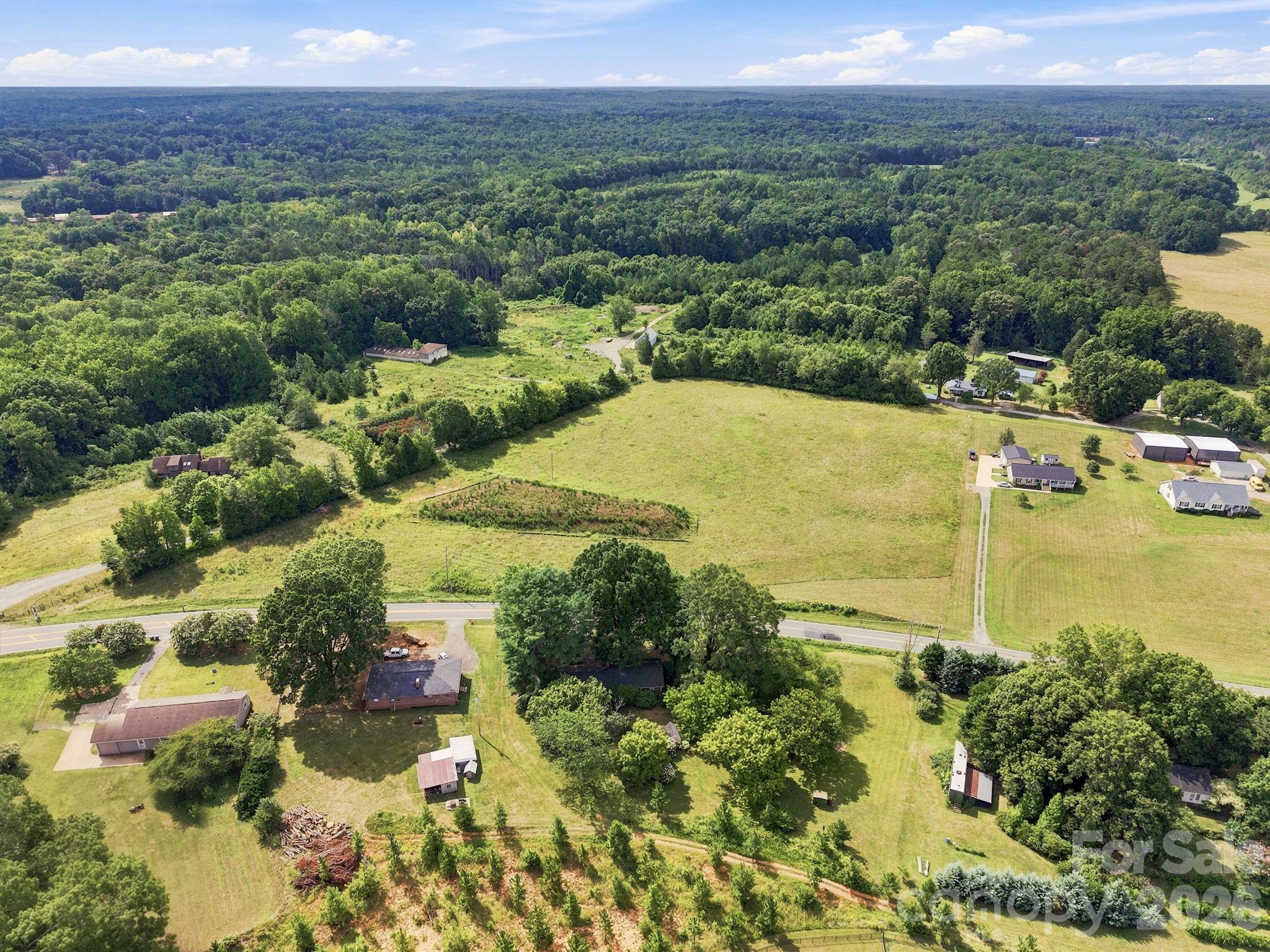 601 Faith Road — Mooresville