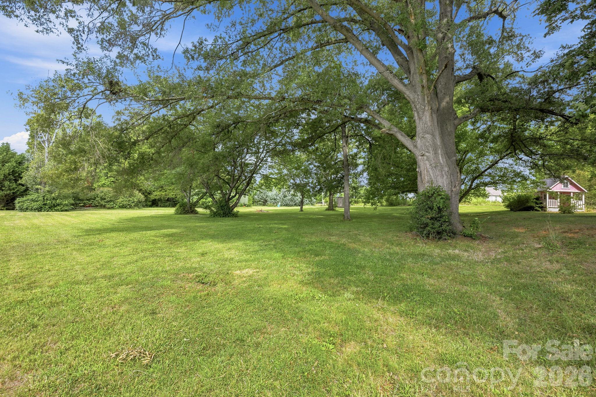 601 Faith Road — Mooresville