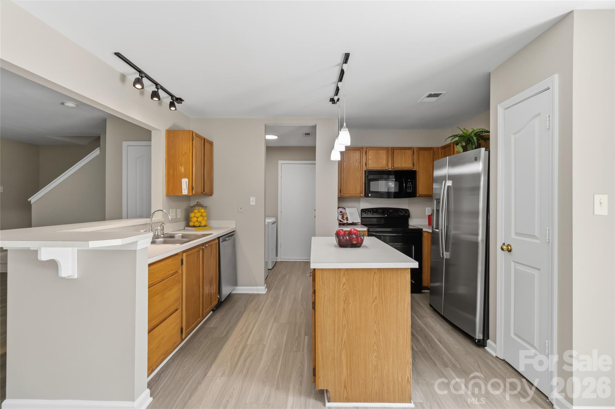 1610 Elk Creek Court — Charlotte