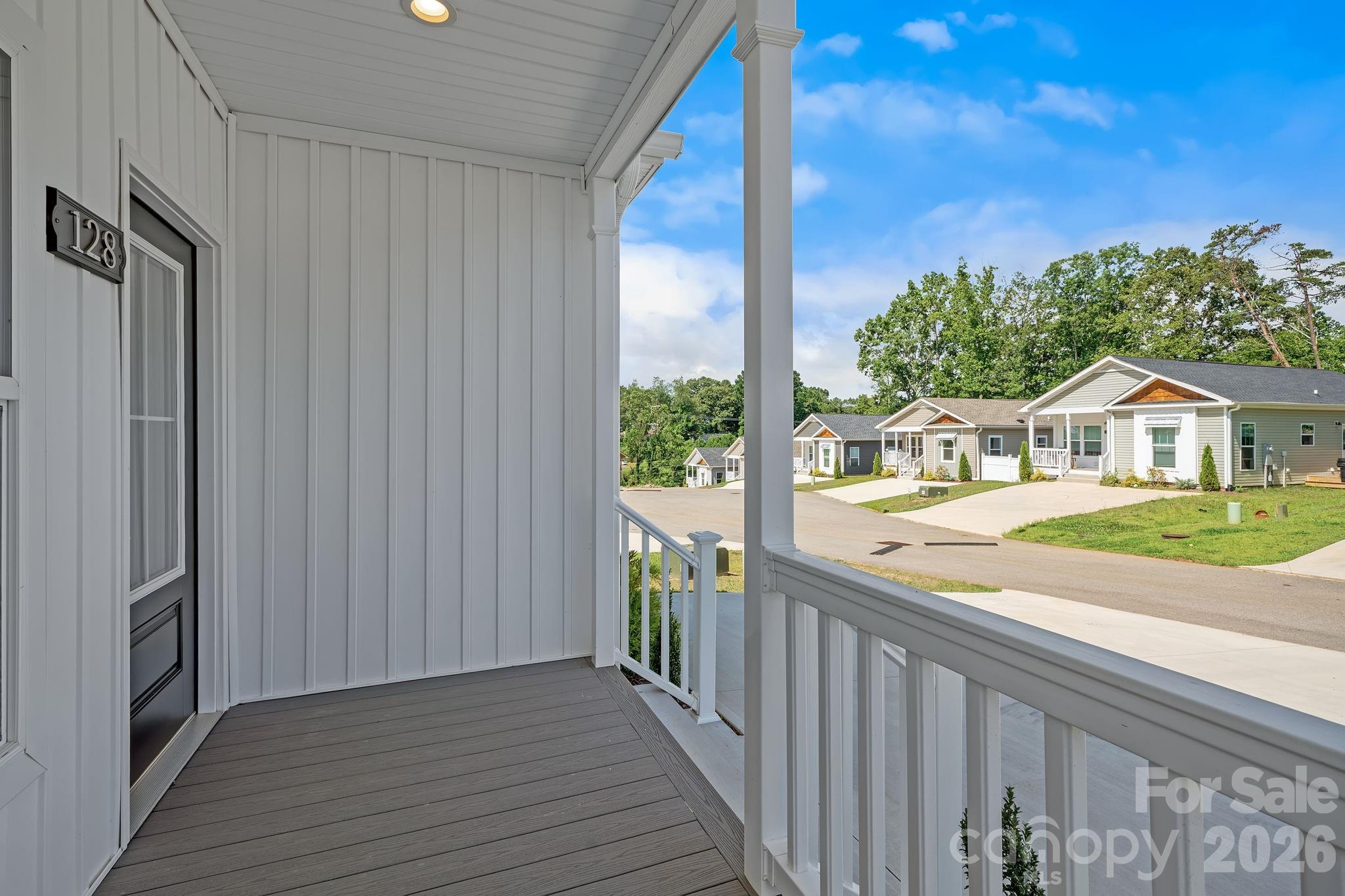 128 Bellamy Road — Asheville