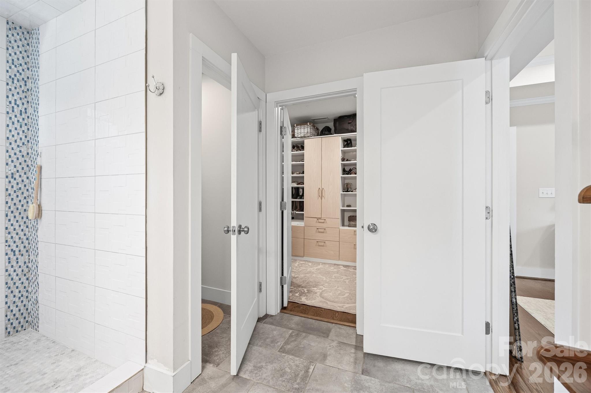 821 Woodside Avenue — Charlotte