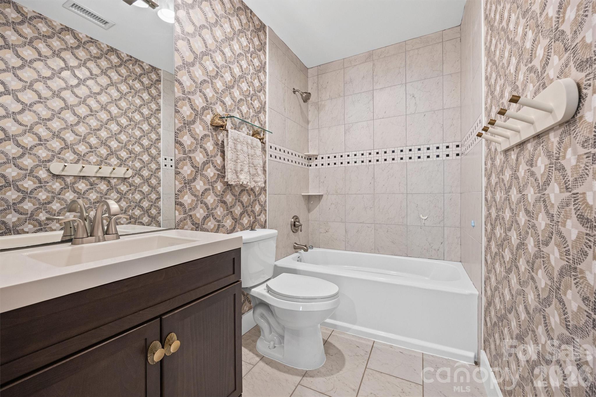 821 Woodside Avenue — Charlotte