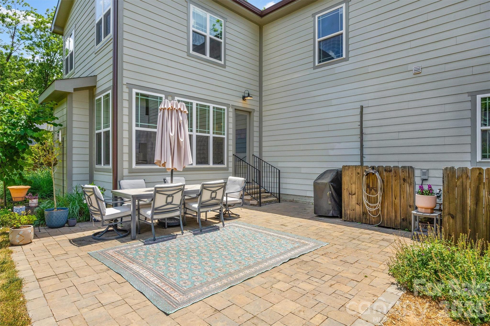 821 Woodside Avenue — Charlotte