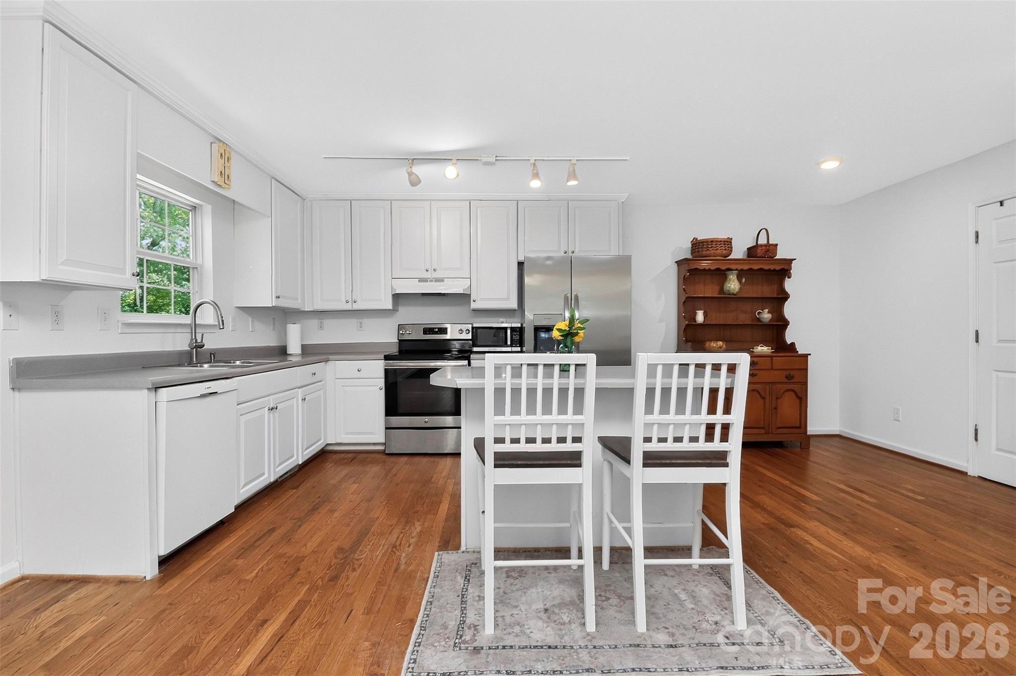 7912 Ritter Drive — Charlotte