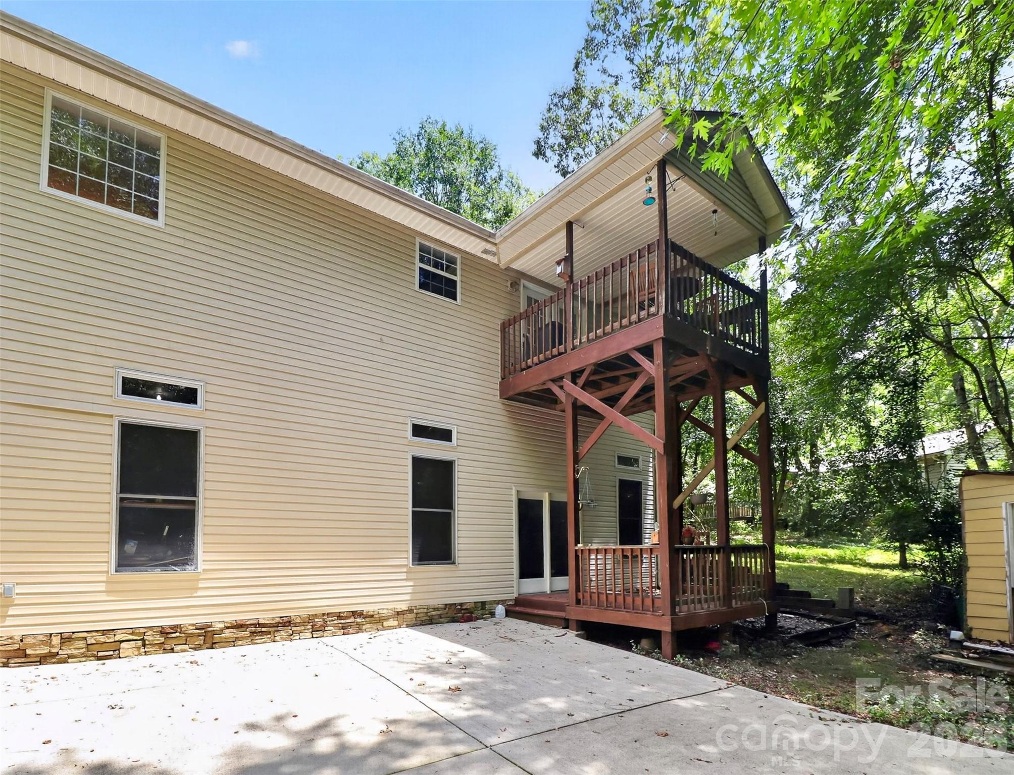 7912 Ritter Drive — Charlotte