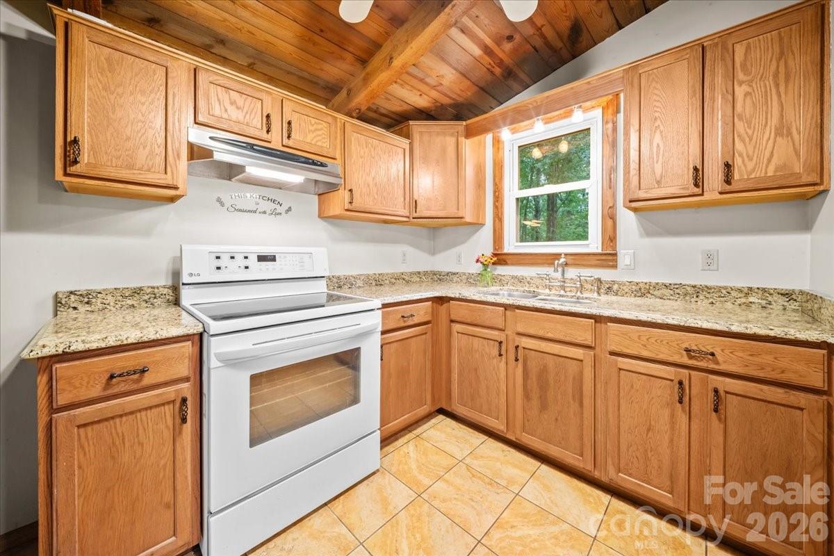 371 Patton Valley Drive — Nebo