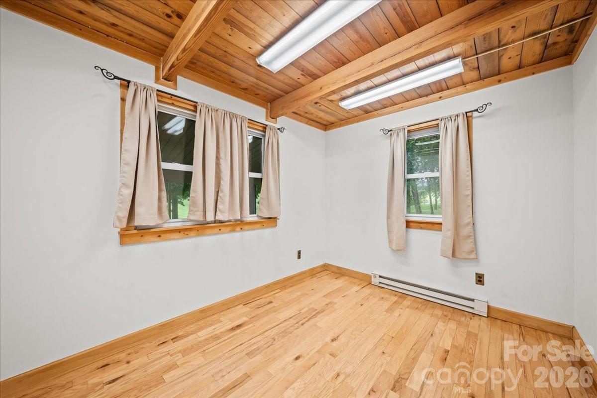 371 Patton Valley Drive — Nebo