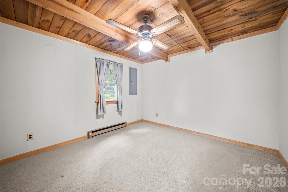 371 Patton Valley Drive — Nebo