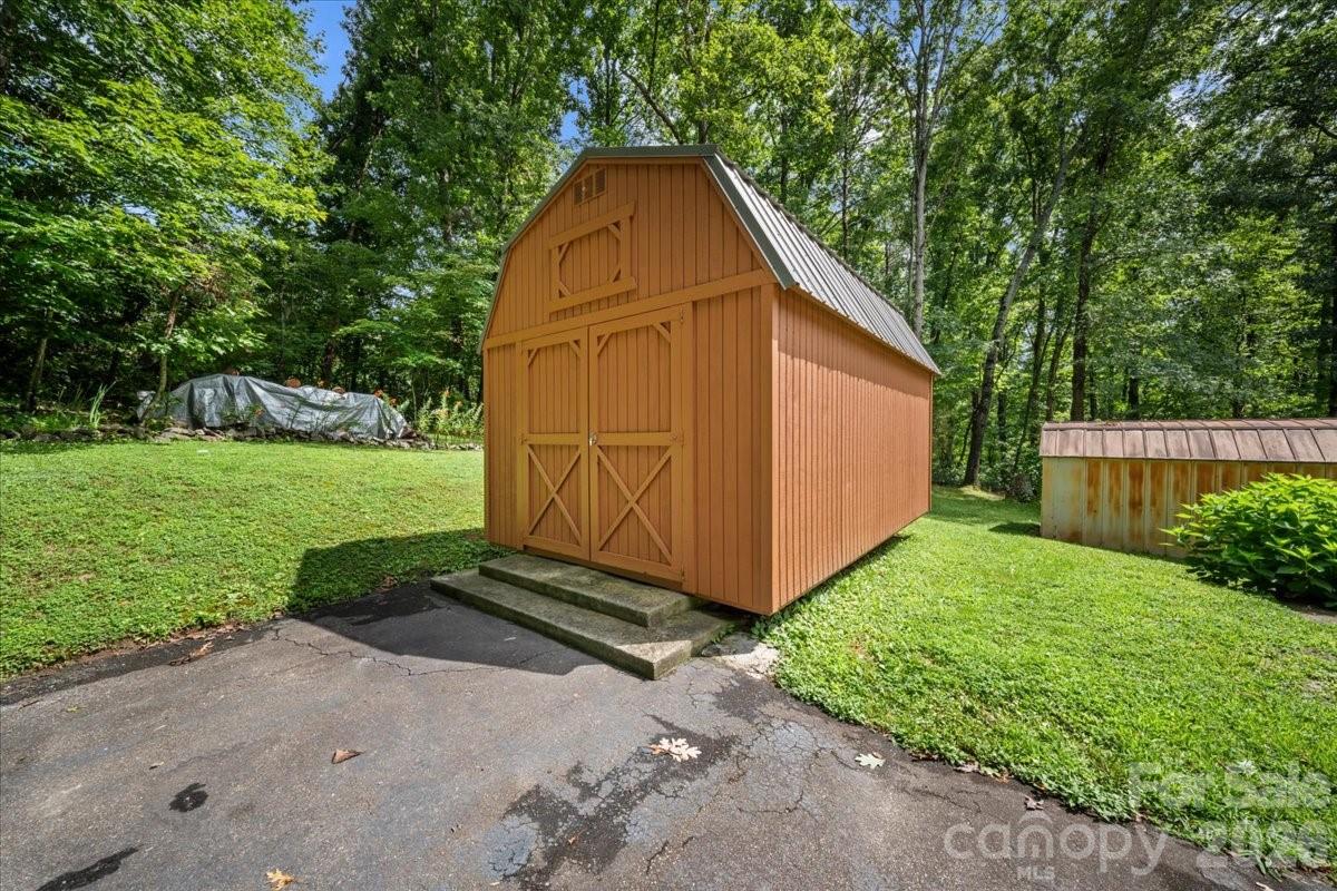 371 Patton Valley Drive — Nebo