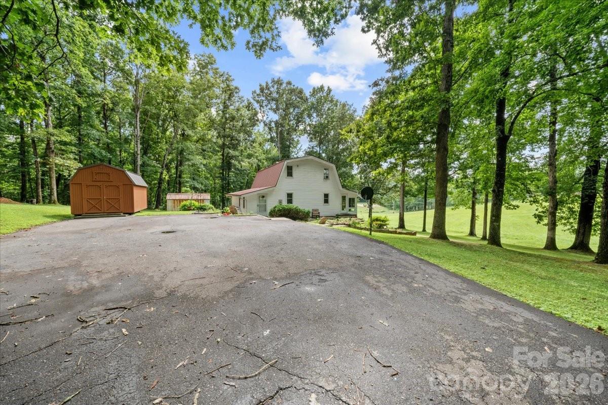 371 Patton Valley Drive — Nebo