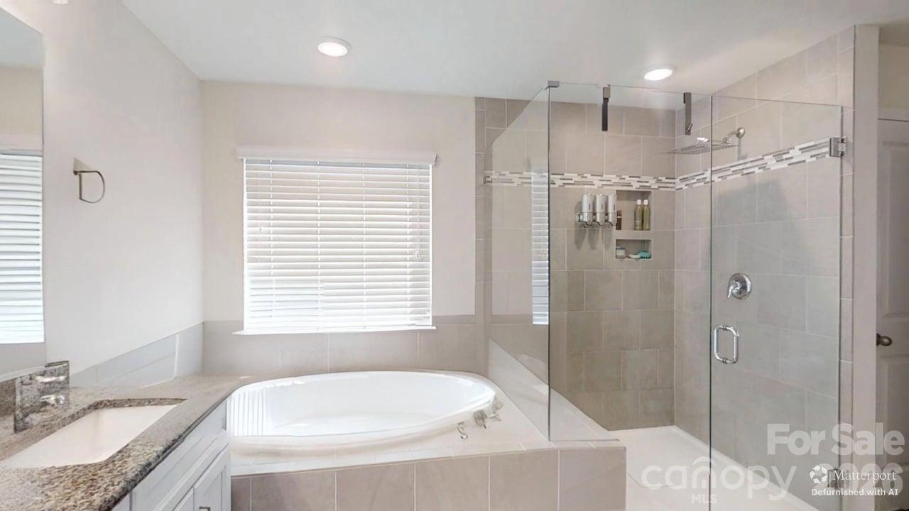 111 Lantern Acres Drive — Mooresville