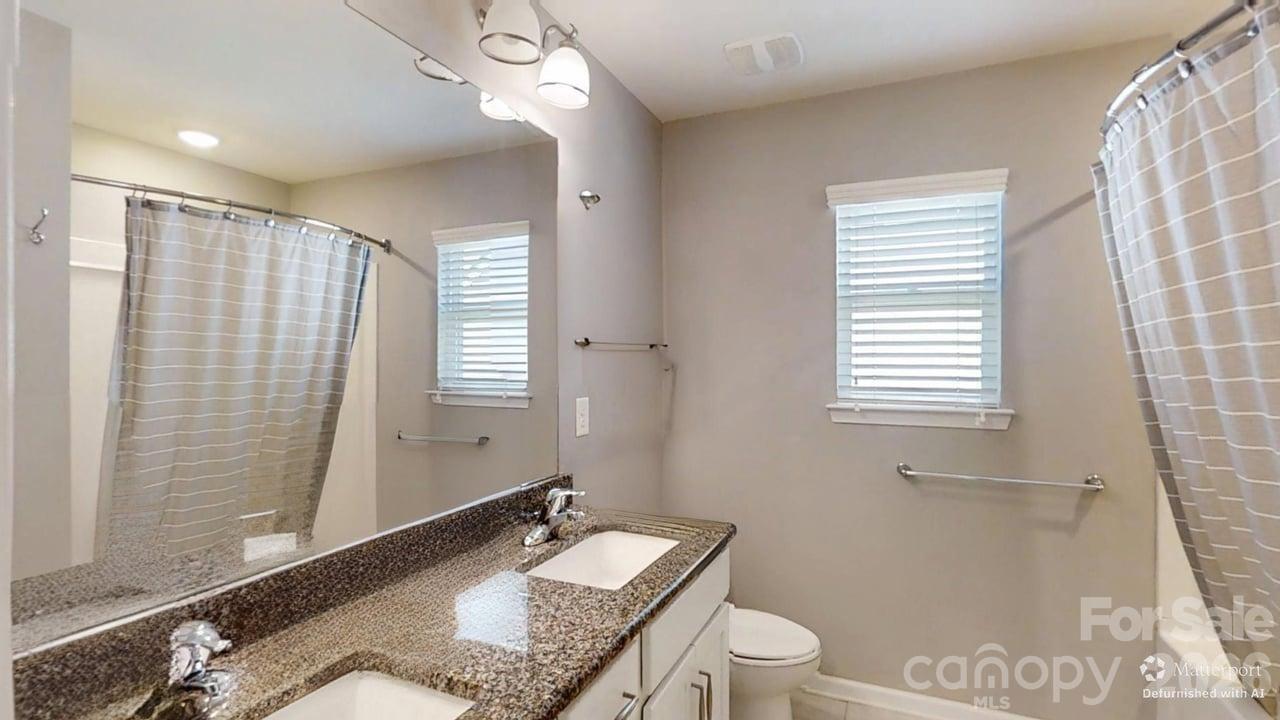 111 Lantern Acres Drive — Mooresville