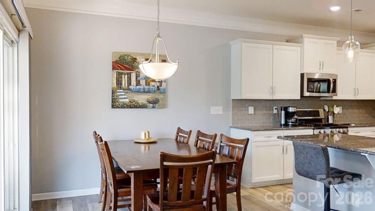 111 Lantern Acres Drive — Mooresville