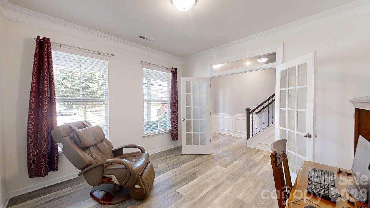 111 Lantern Acres Drive — Mooresville