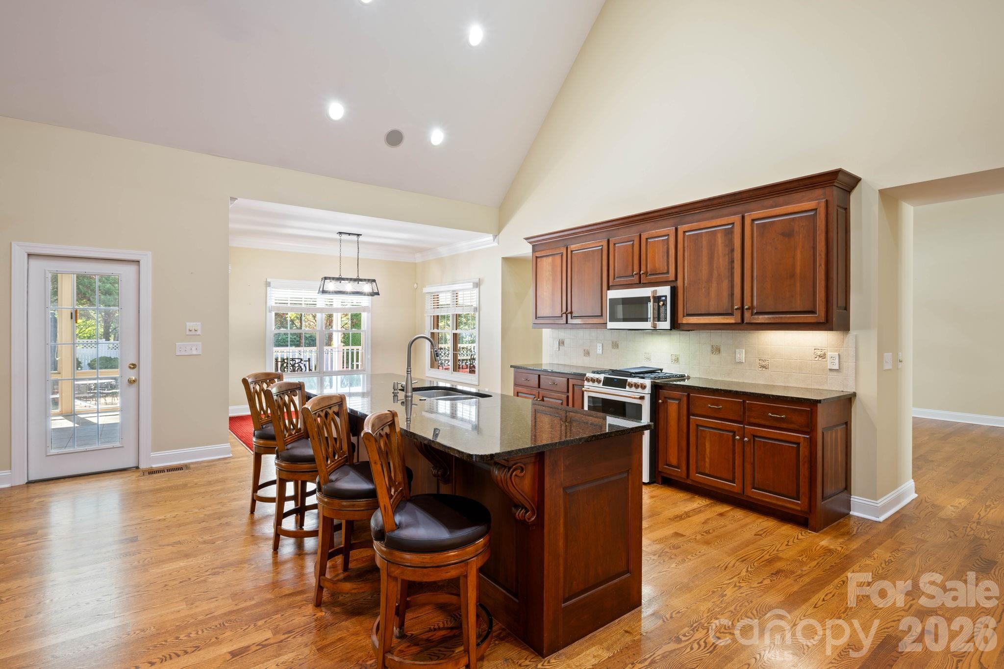 1851 29th Avenue Place NE — Hickory