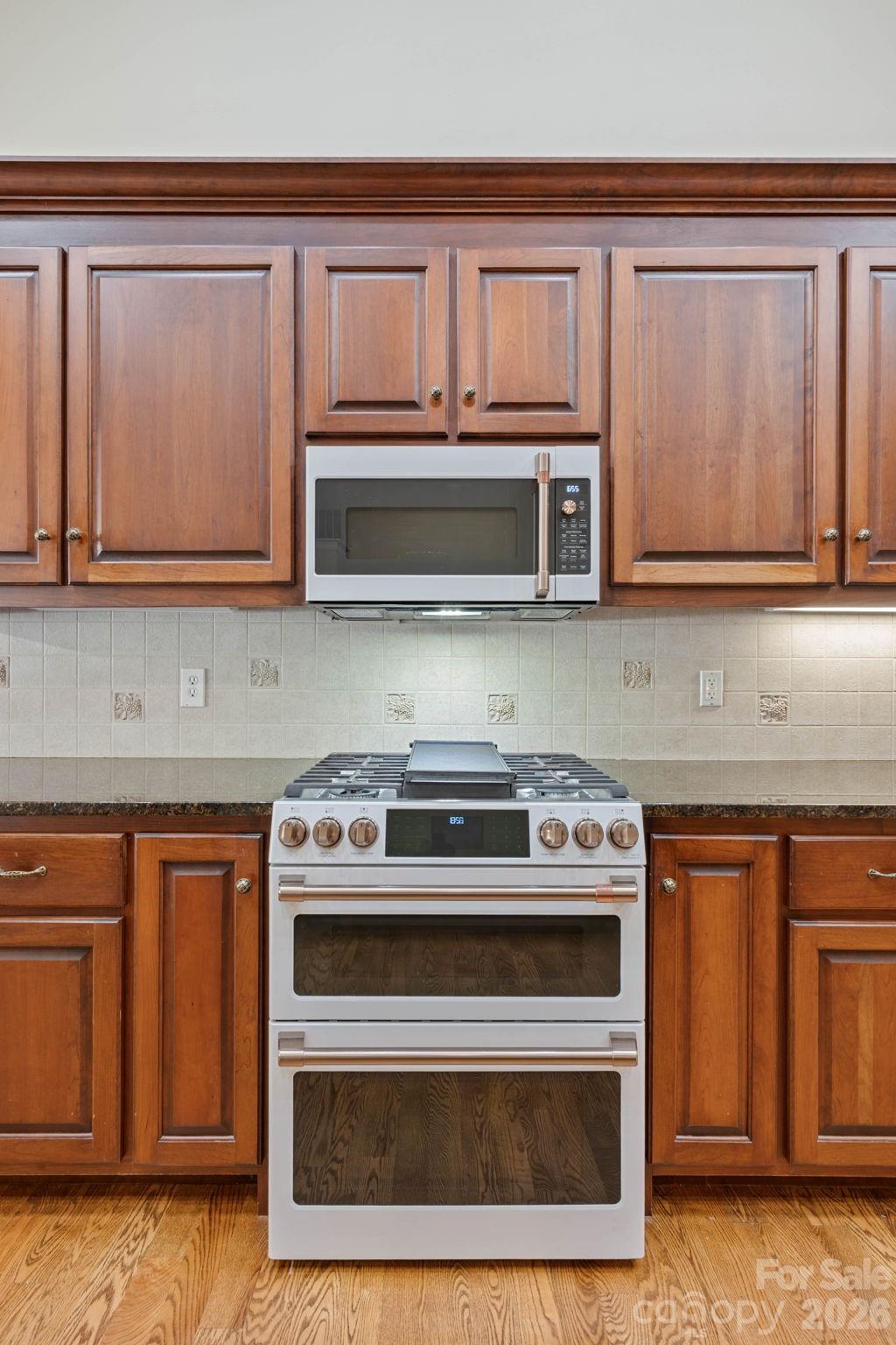 1851 29th Avenue Place NE — Hickory