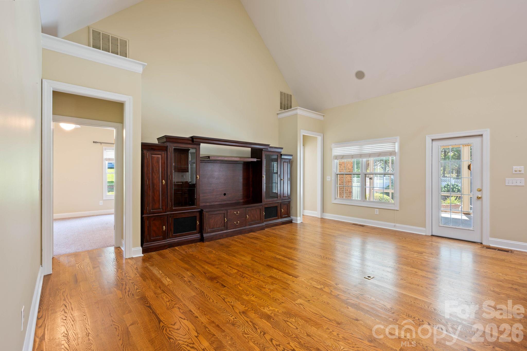 1851 29th Avenue Place NE — Hickory
