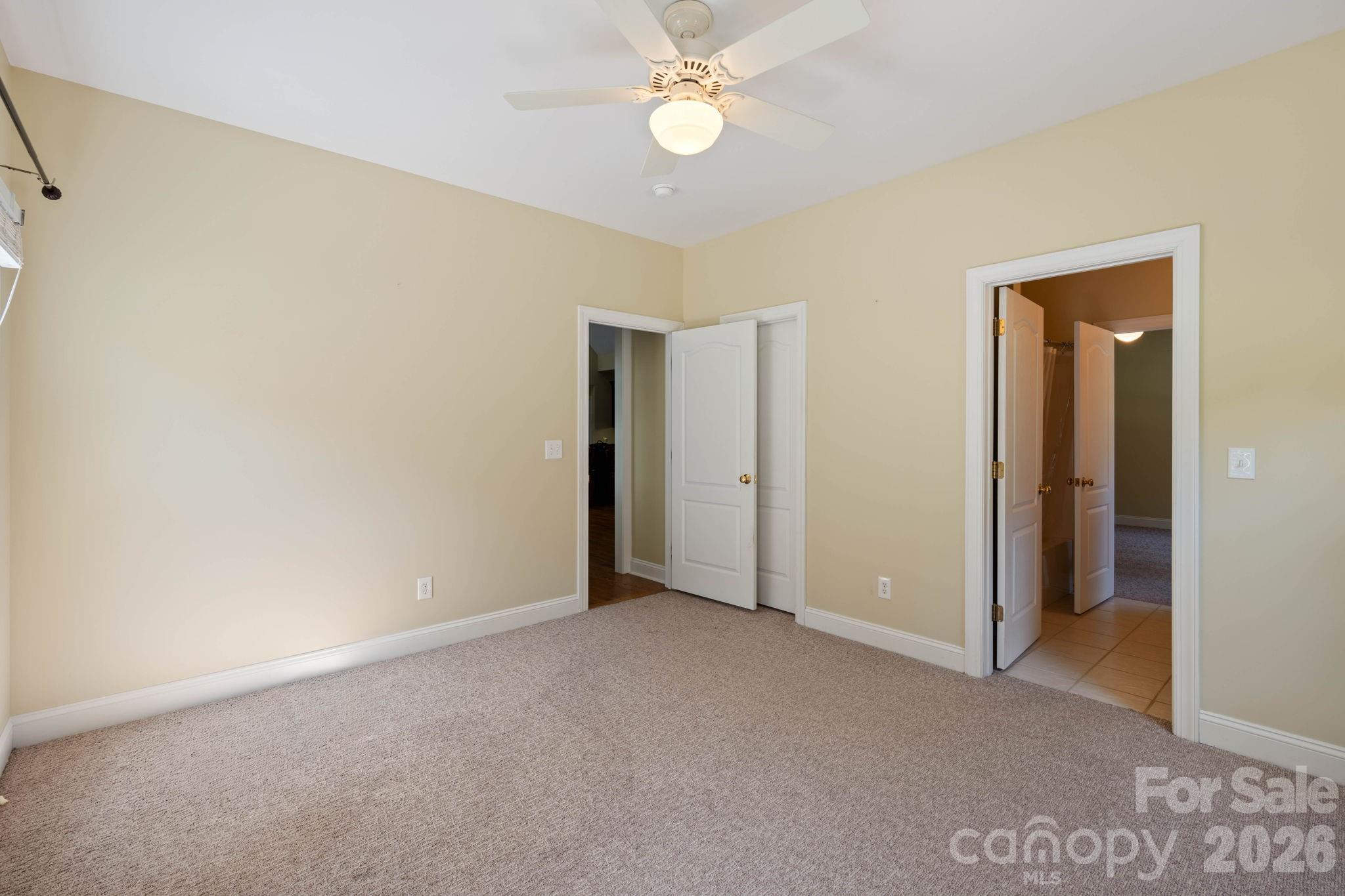 1851 29th Avenue Place NE — Hickory