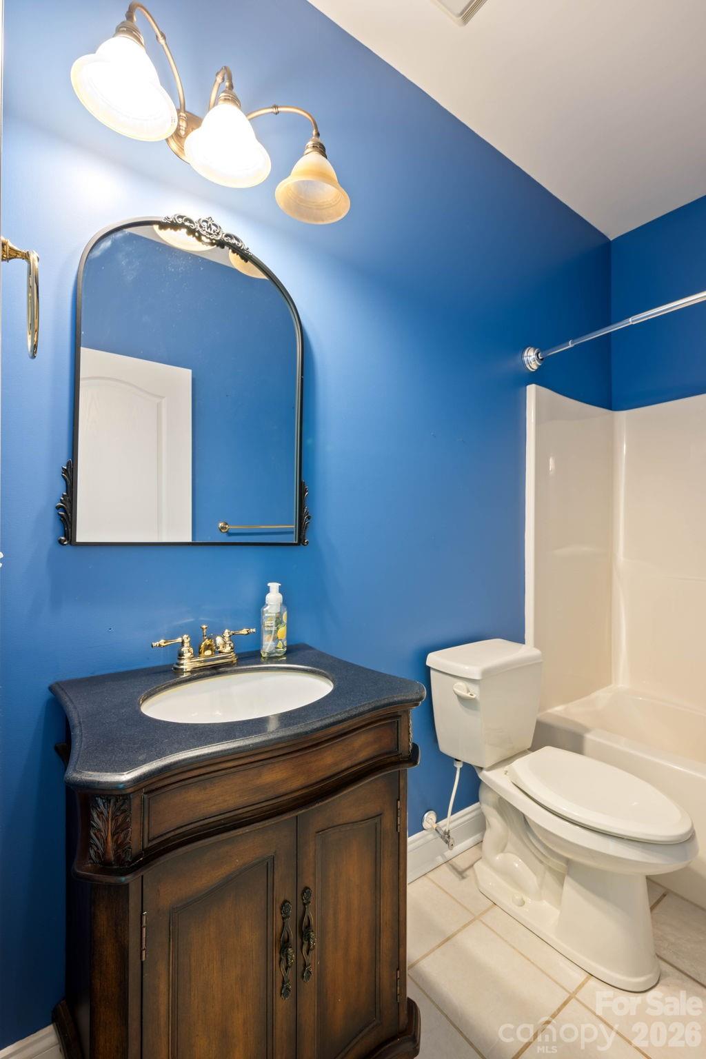 1851 29th Avenue Place NE — Hickory