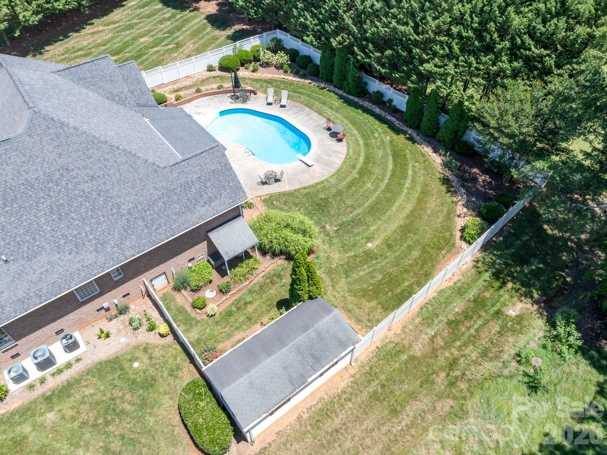 1851 29th Avenue Place NE — Hickory