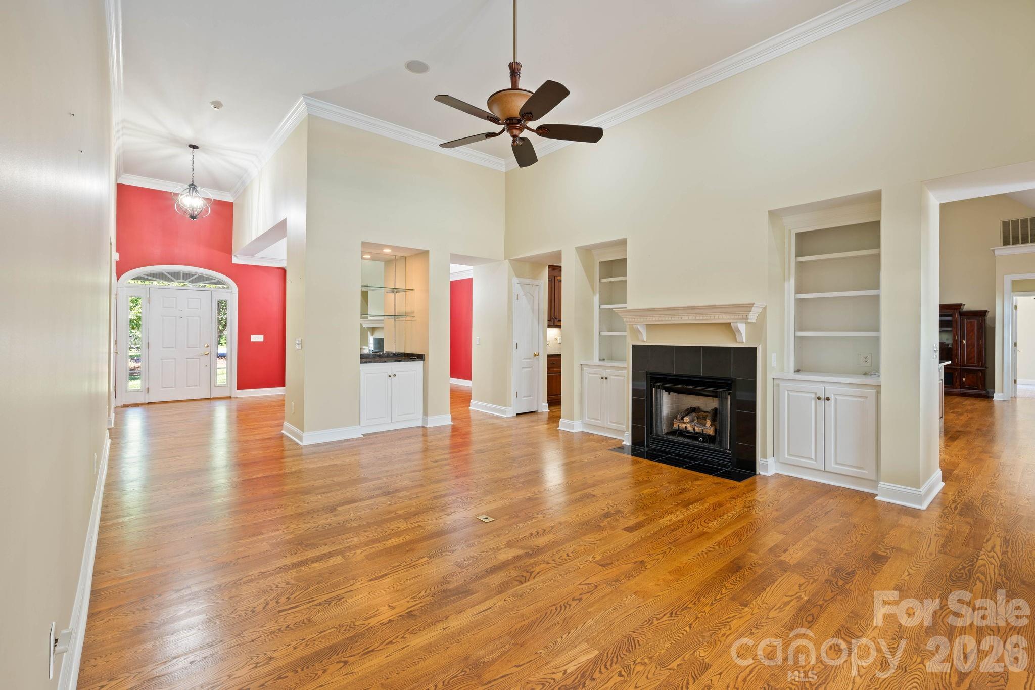 1851 29th Avenue Place NE — Hickory