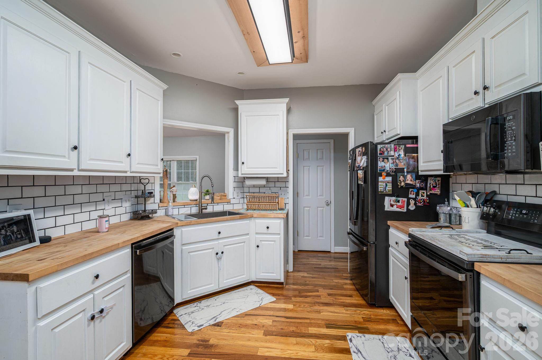 142 Azalea Drive — Connelly Springs