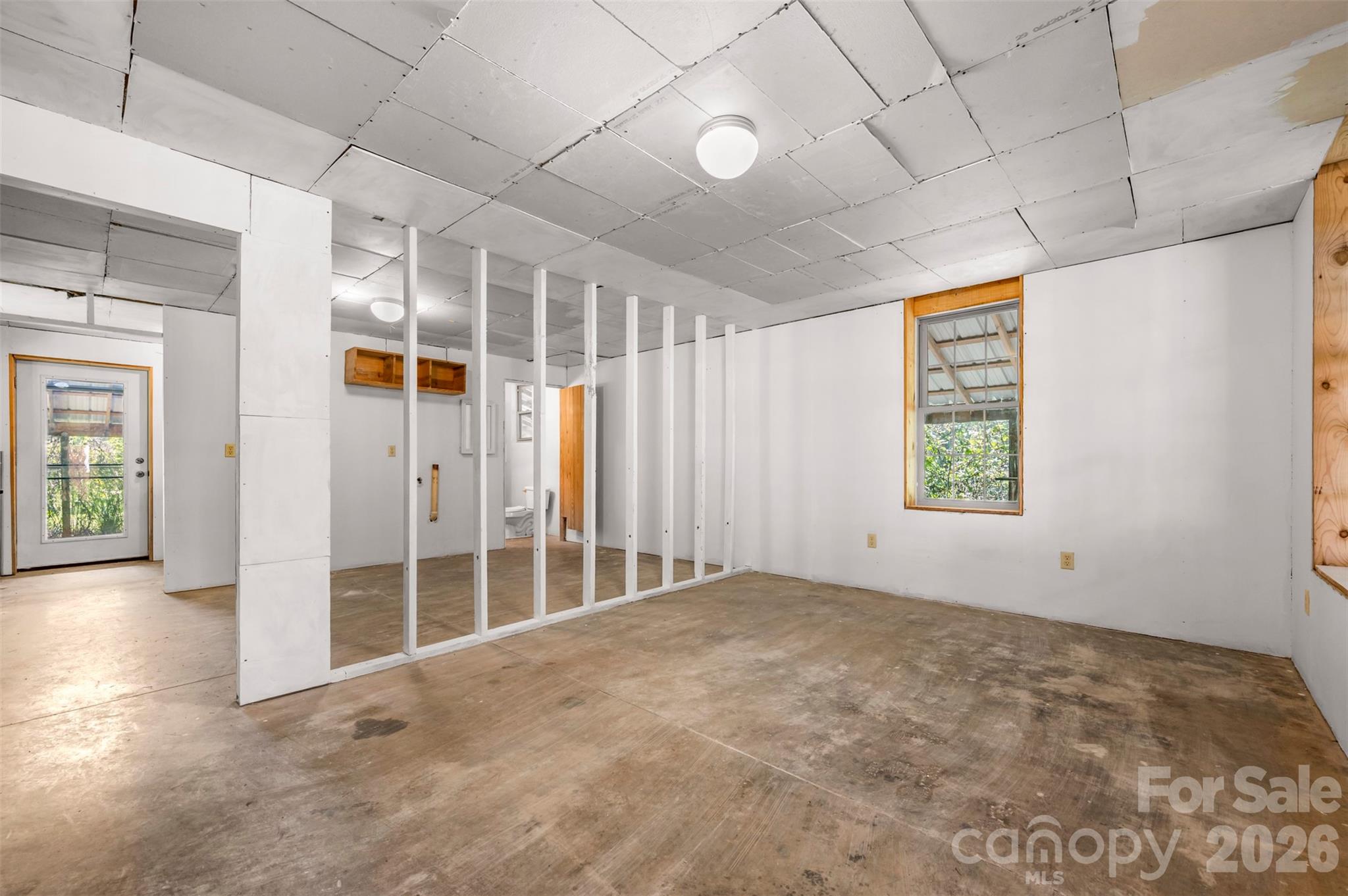 340 Right Prong Road — Ellenboro