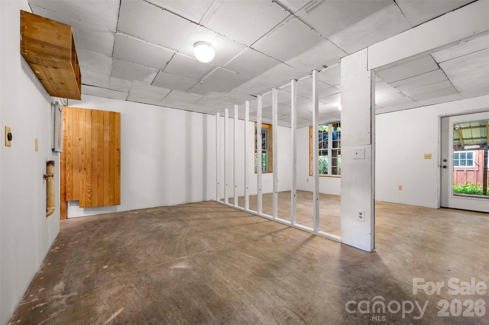 340 Right Prong Road — Ellenboro