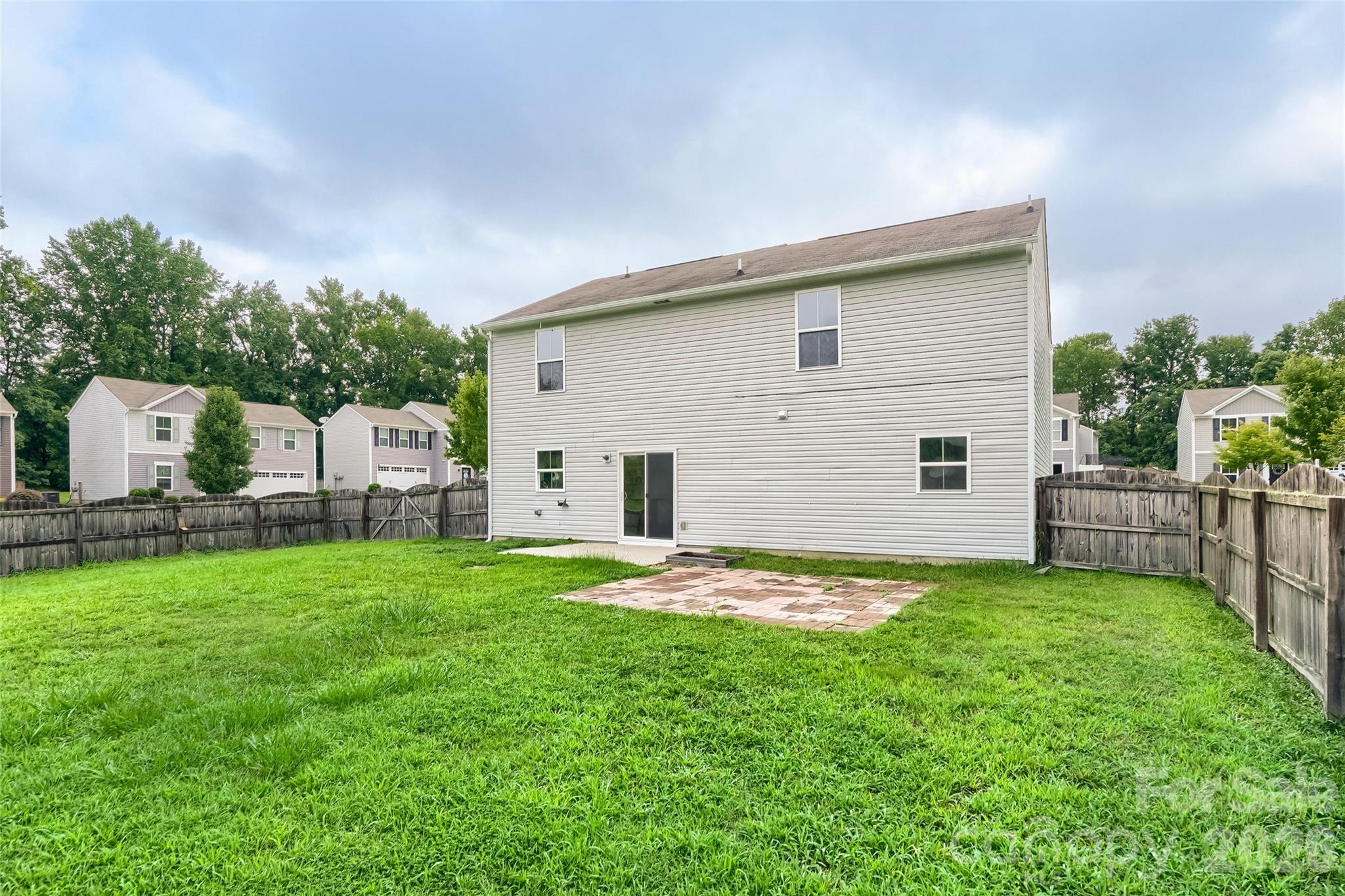 2394 Everton Circle SE — Concord