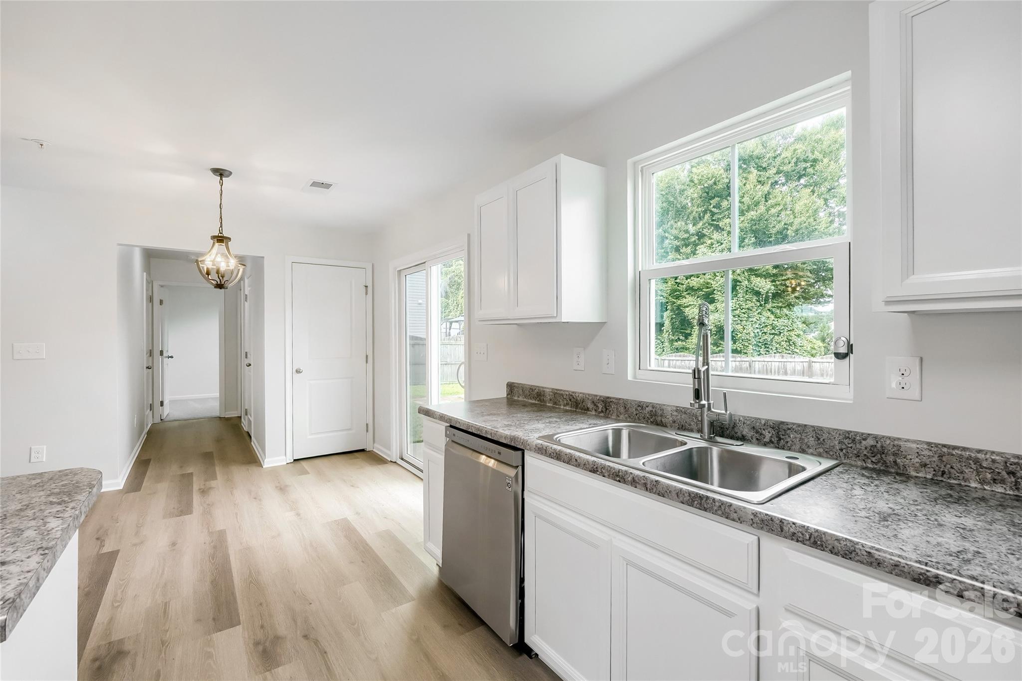 2394 Everton Circle SE — Concord
