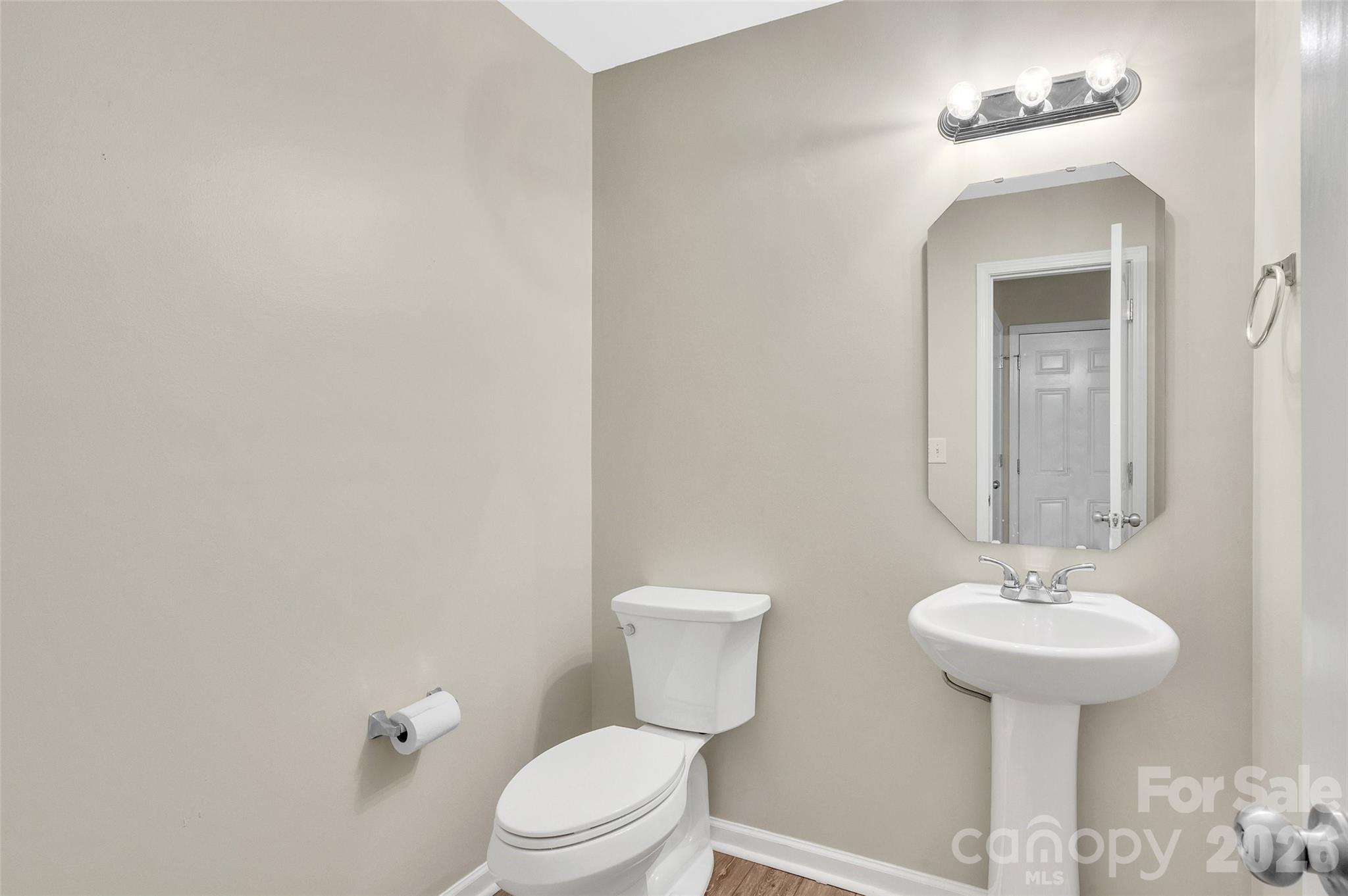 8500 Four Sisters Lane — Charlotte