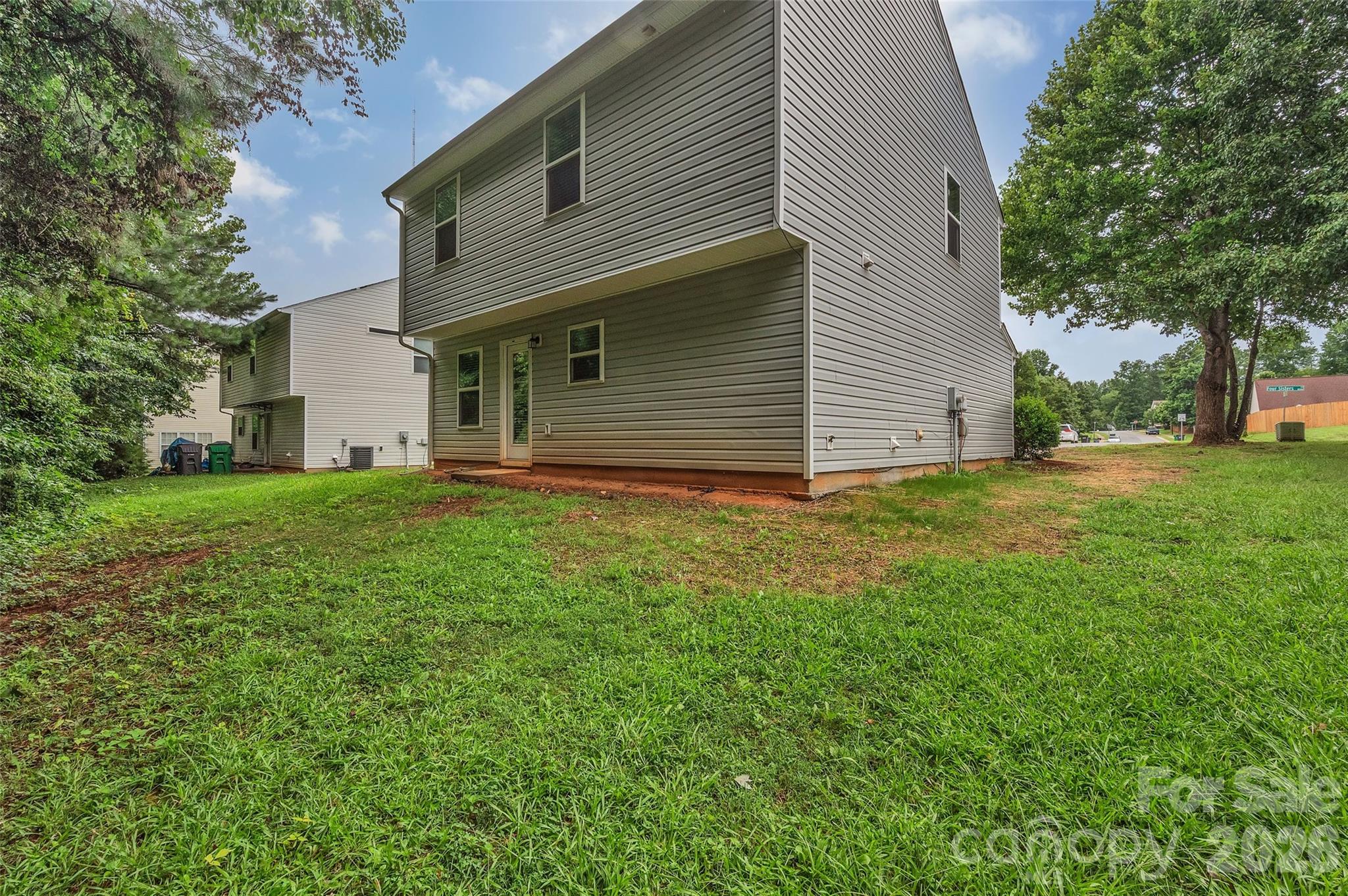 8500 Four Sisters Lane — Charlotte