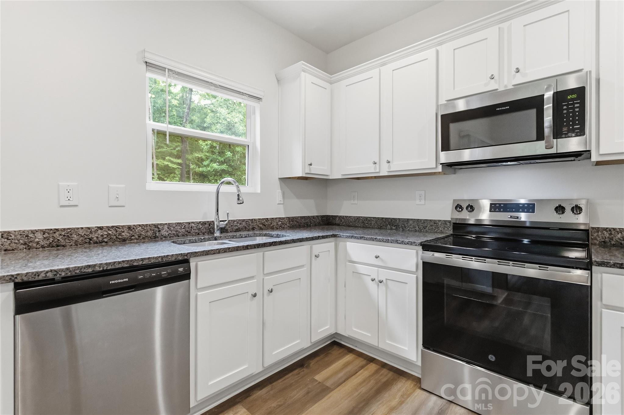 720 White Crane Road — Salisbury