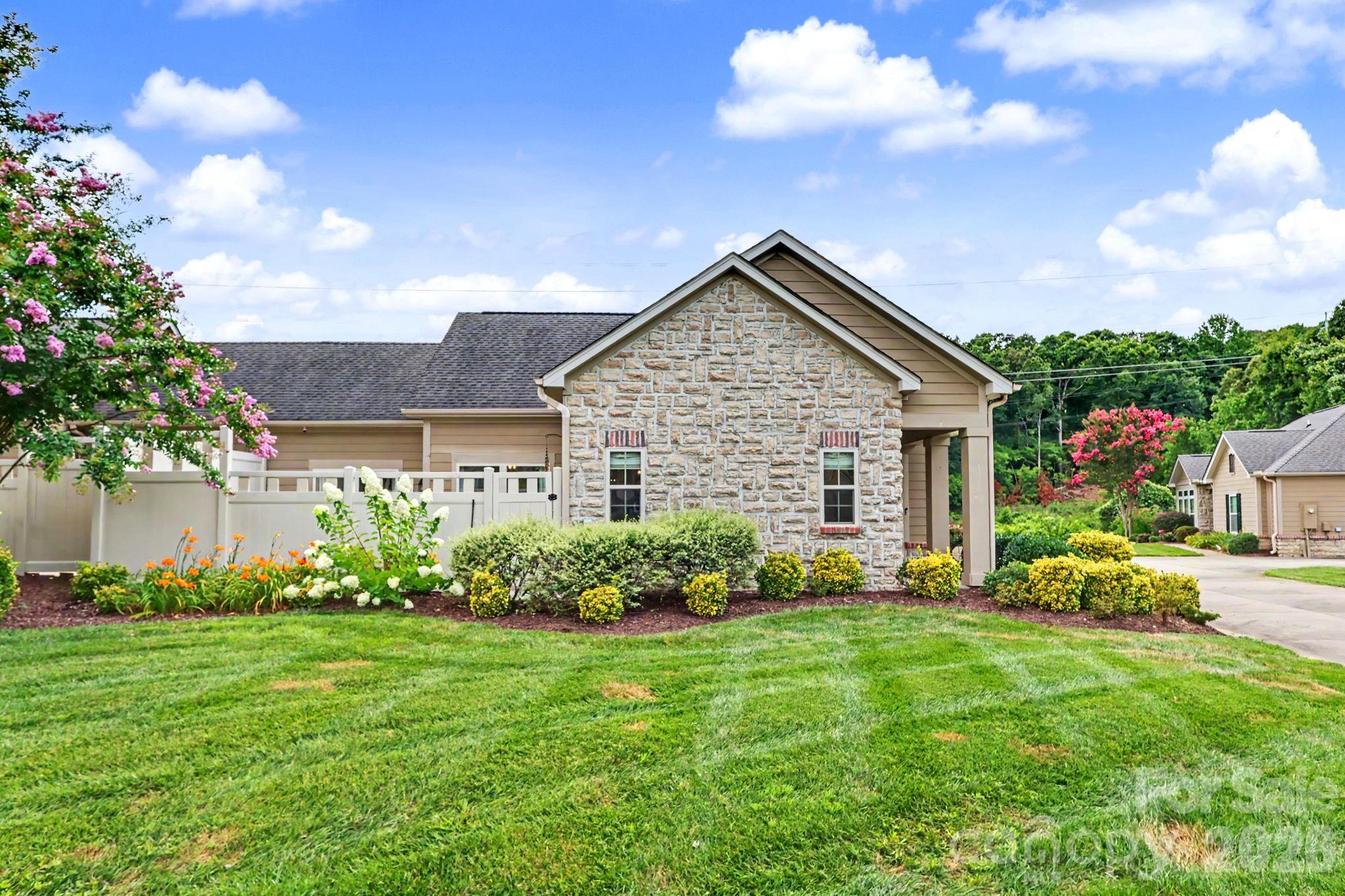 4759 Polo Gate Boulevard — Charlotte